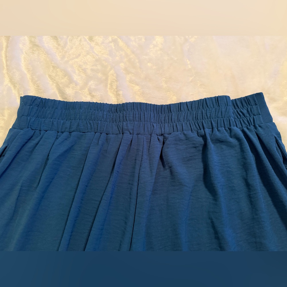 Teal Wide-Leg Jumpsuit - Picture 12 of 13
